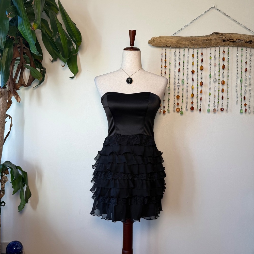 Express Black Strapless Babydoll Homecoming Formal Mini Dress Ruffle 2010s y2K